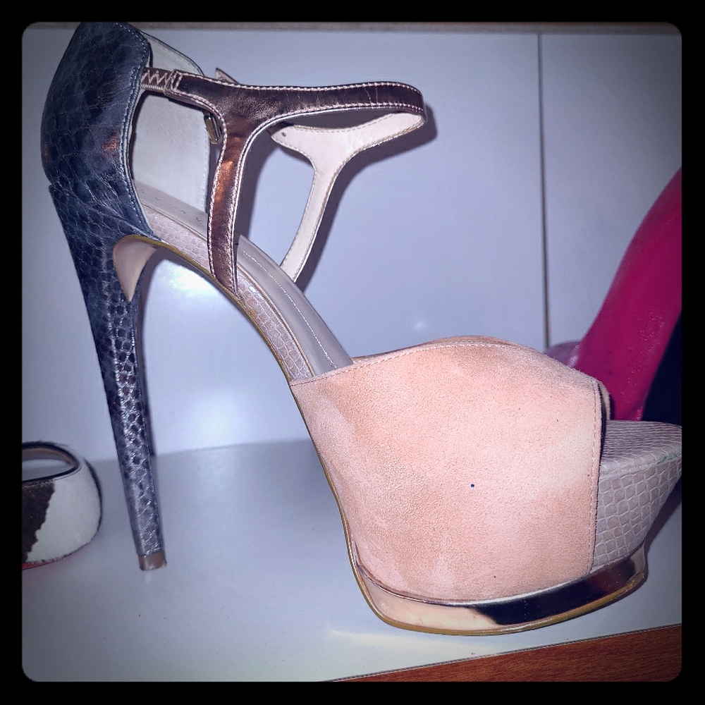 Platforms Boutique 9 hills